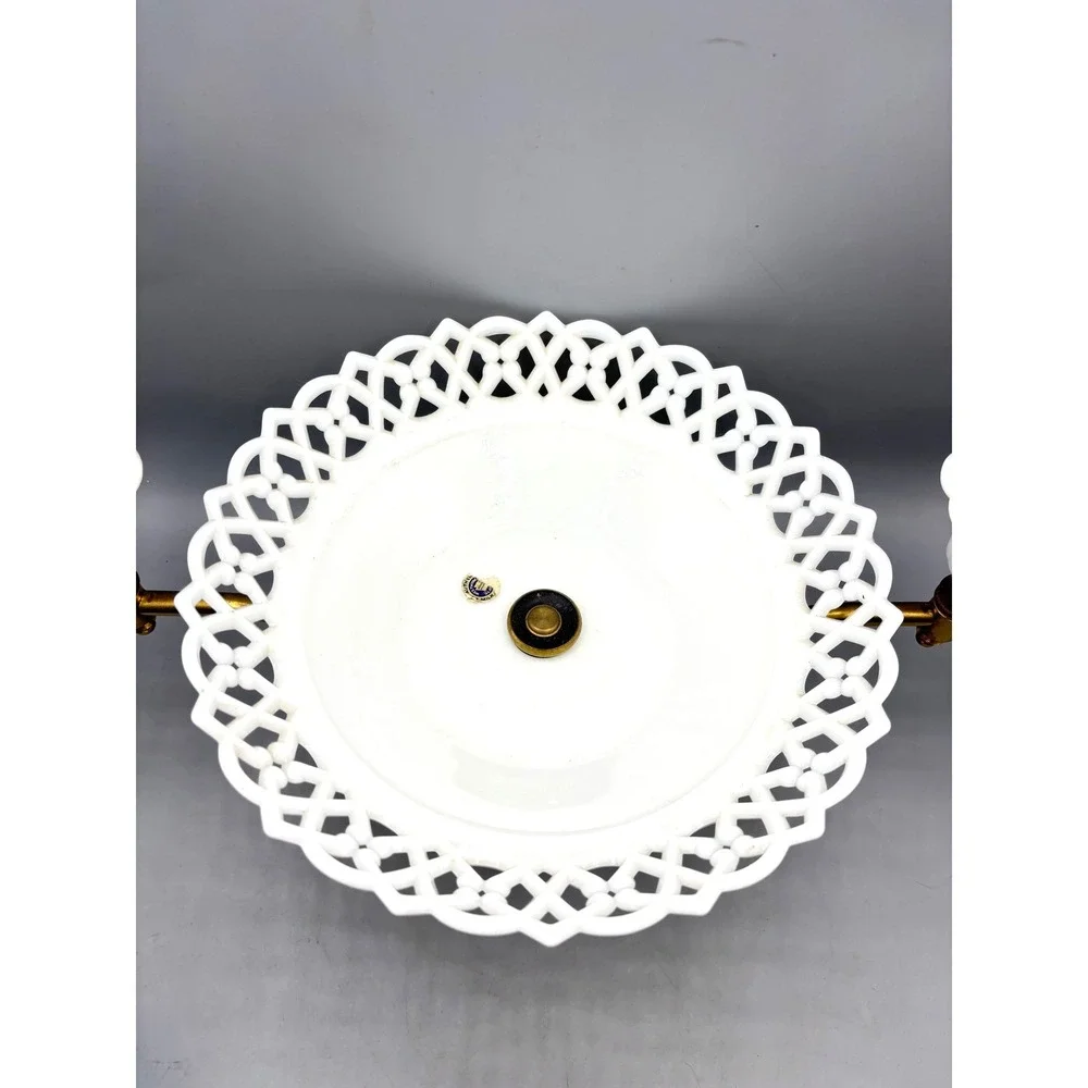 Vtg Westmoreland Milk Glass‎ Centerpiece Lace Edge Bowl Candle Holders Wood Base